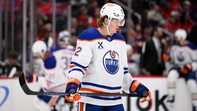 Edmonton-Oilers-right-wing-Kasperi-Kapanen.jpg