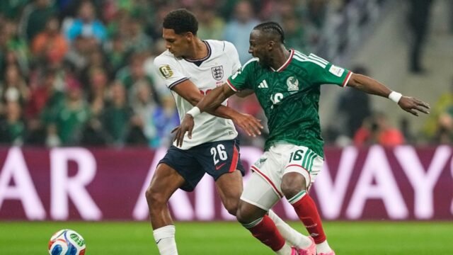 Englands-Jarell-Quansah-26-and-Mexicos-Julian-Quinones-16.jpg