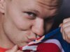 Erling Haaland está en todas partes en el Mundial. La mayor parte es IA