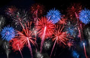 Ciudad de Virginia asada por alentar a la gente a delatar a los vecinos que celebran el 4 de julio con fuegos artificiales