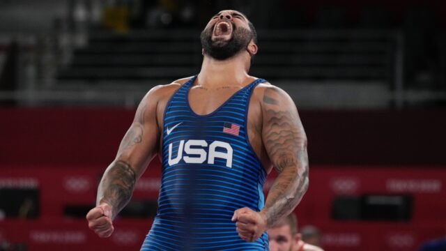 Gable-Steveson-Olympic-gold-medal-winning-wrestler.jpg