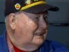 Un veterano de la Segunda Guerra Mundial de 99 años recibe el Corazón Púrpura después de esperar más de 80 años