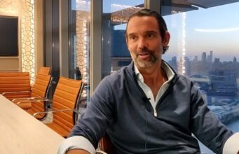 Jack Selby de Thiel Capital adquiere participaciones en nuevas empresas de moda como Etched a través de conexiones de Arizona
