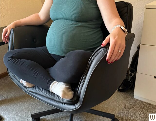 IMG_1937-Amseatec-Criss-Cross-Office-Chair.jpg