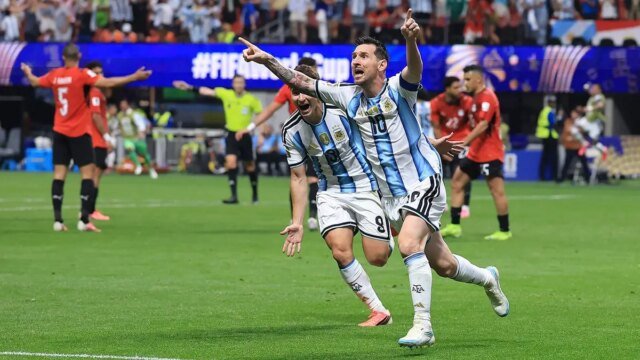 Lionel-Messi-reacts-Round-of-16.jpg