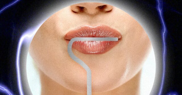 MAHA-Moms-30-Dollar-Straw-Culture200-00-01-03.jpg