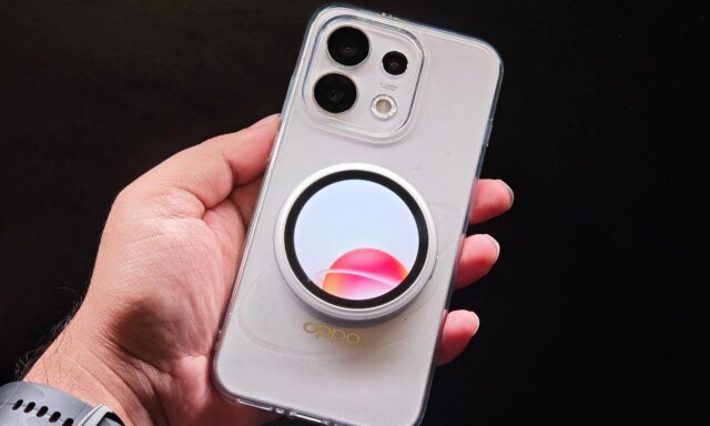 Oppo-Reno-16-Pro-with-Bubble-Display.jpg