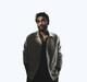 Entrevista a Prateek Kuhad: Dentro de ‘Full Moon Chamber’ y su viaje como cantautor