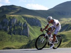 Isaac del Toro vence etapa 2 na estreia no Tour de France