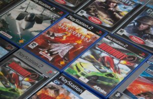 Es posible que Sony haya estado cavando la tumba de los juegos físicos de PlayStation durante años.