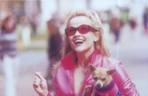 De ‘Legalmente Rubia’ a ‘Elle’: La evolución de la moda de Elle Woods