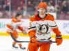Sharks contratam o veterano defensor Jacob Trouba com contrato de quatro anos