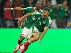 México encerra seca de eliminatórias de 40 anos, vence Equador e chega às oitavas de last
