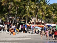 Estados Unidos actualiza la advertencia de viaje para la nación afectada por el terremoto, citando riesgos de desastre y delitos violentos
