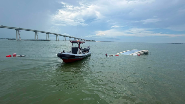 boat-sinking-2.png