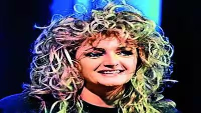 bonnie-tyler-who-topped-the-charts-with-epic-total-eclipse-of-the-heart-dies.jpg