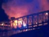 Ver: El puente de Brooklyn de Nueva York se incendia durante el espectáculo de fuegos artificiales del 4 de julio