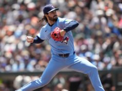 Dylan Stop perde lance sem sucesso na nona entrada enquanto Blue Jays esmaga Giants
