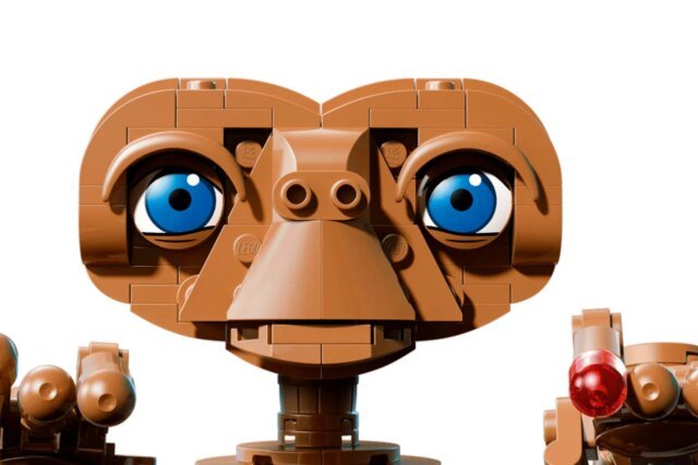 e.t.-lego-hed-1280x853.jpg