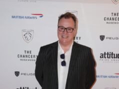 Russell T Davies cube que la comunidad LGBT enfrenta «nuevas amenazas» pero encuentra «nuevas alegrías»