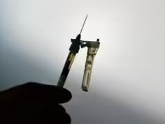 ‘Ansia de asesinato’: el médico alemán que mató a 15 pacientes recibe cadena perpetua; sospechoso de 76 muertes más