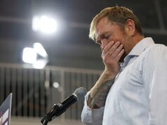 Los demócratas abandonan al asediado candidato Graham Platner después de que una acusación de violación implosionara su candidatura al Senado