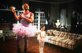 Los papeles de Hulk Hogan como estrella de cine, cruzado de los medios y exagerado MAGA tuvieron un gran impacto fuera del ring.