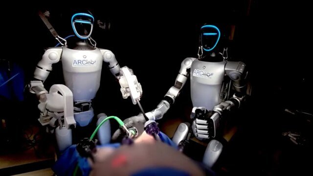 humanoid-live-surgery-1.jpg