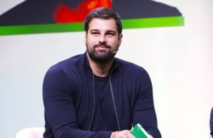 Mary Jo Foley: ¿Qué hace un outsider centrado en el consumidor al frente del impulso de la IA de Microsoft?