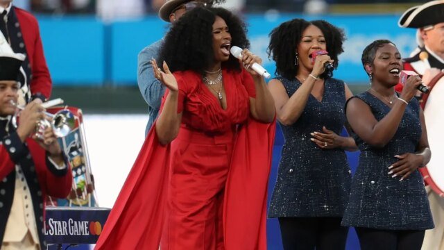 jennifer-hudson-god-bless-america.jpg