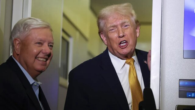 lindsey-graham-donald-trump-january-2026.jpg