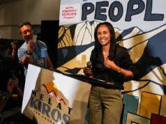 Socialista expulsa democrata de 30 anos nas primárias da Câmara e mais manchetes importantes