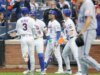 Los Reales implosionan con 3 errores cuando Carson Benge de los Mets anota un jonrón de las Pequeñas Ligas para abrir el juego contra KC