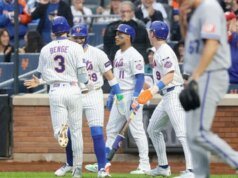 Los Reales implosionan con 3 errores cuando Carson Benge de los Mets anota un jonrón de las Pequeñas Ligas para abrir el juego contra KC