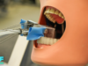 Robotic dental para perforar dientes puesto a prueba en vídeo