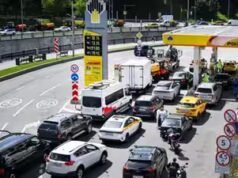 Se insta a los rusos a trabajar desde casa en medio de la disaster del flamable