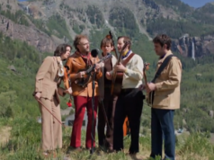 Sesiones del sábado: actuación de Punch Brothers "Esta tierra es tu tierra"