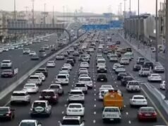 Sharjah anuncia desvíos de tráfico cerca de la ciudad universitaria para obras ferroviarias de Etihad; Los automovilistas enfrentan retrasos hasta agosto
