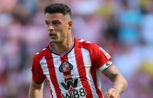 Xhaka permanece no Sunderland apesar da oferta do Chelsea