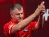 Ratajski vence Wattimena e conquista o título do European Darts Open