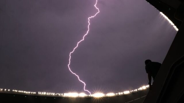skysports-lightning-mexico_7287018.jpg