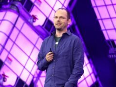 Total, la startup del ex CEO de GitHub, revela su respuesta a la avalancha de agentes de codificación de IA