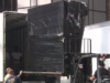Tripulaciones descargando equipos fuera de MSG, alimentando los rumores de boda de Taylor Swift y Travis Kelce