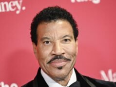 Lionel Richie ‘está bien’ después de hacer una pausa en la gira por un problema de salud no especificado