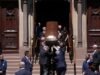 Clive Davis honrado en funeral que atrae a Keys, Springsteen, Warwick y más